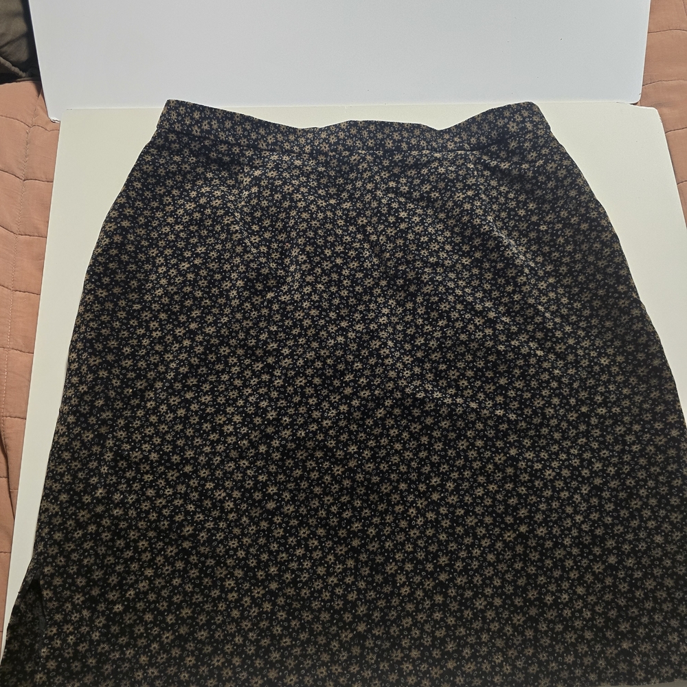 Harold's Black and Gold Patterned A-Line Skirt